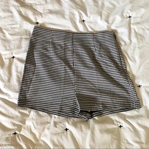 High waisted houndstooth shorts
